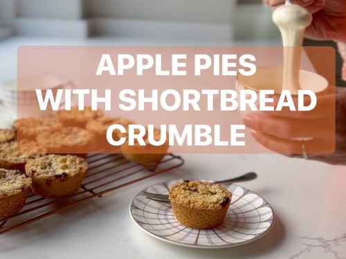 Apple Crumble Pies