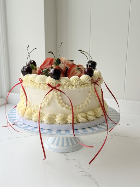 Strawberry & Champagne Celebration Cake